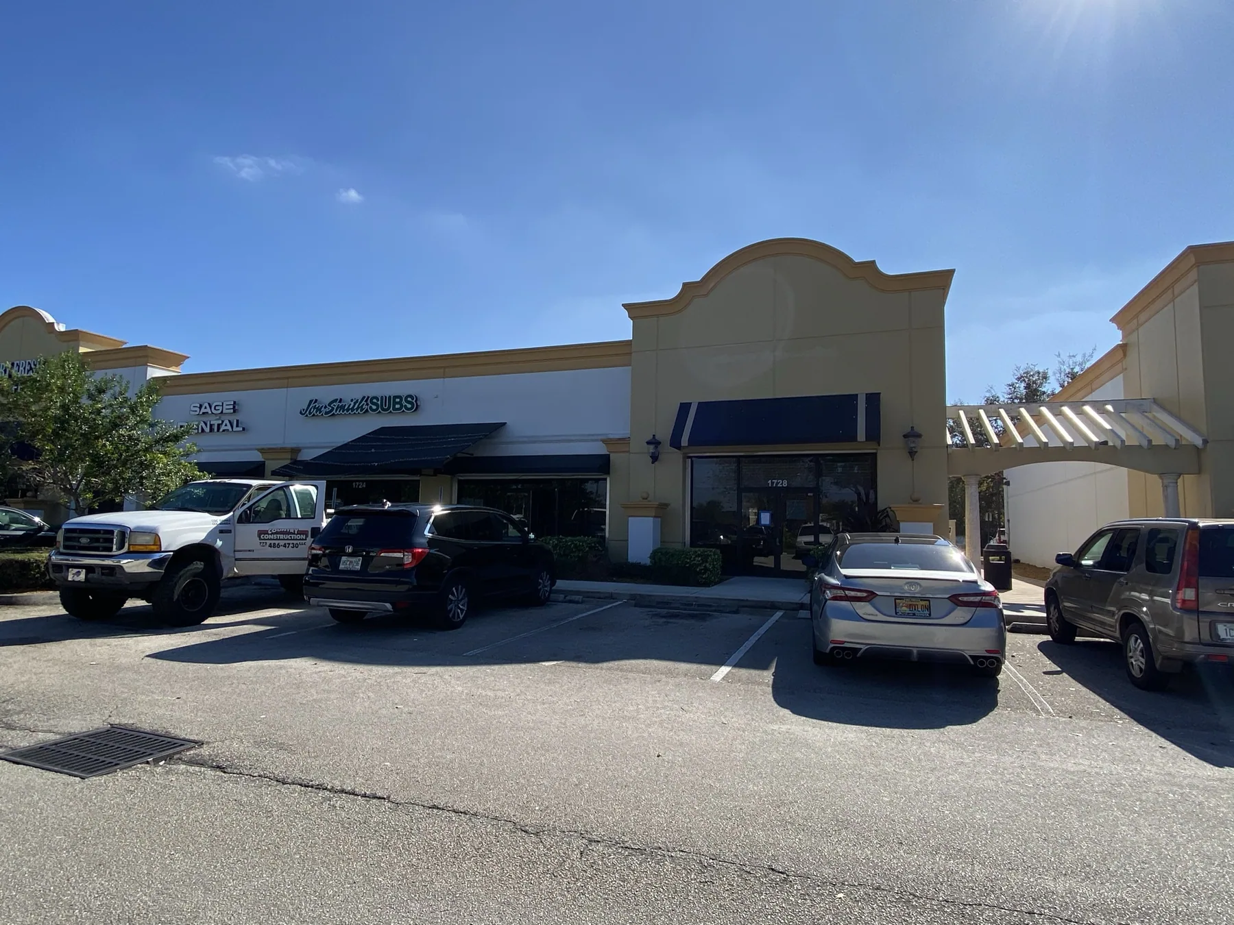 Tenant storefronts at Village Shoppes at St. Lucie West